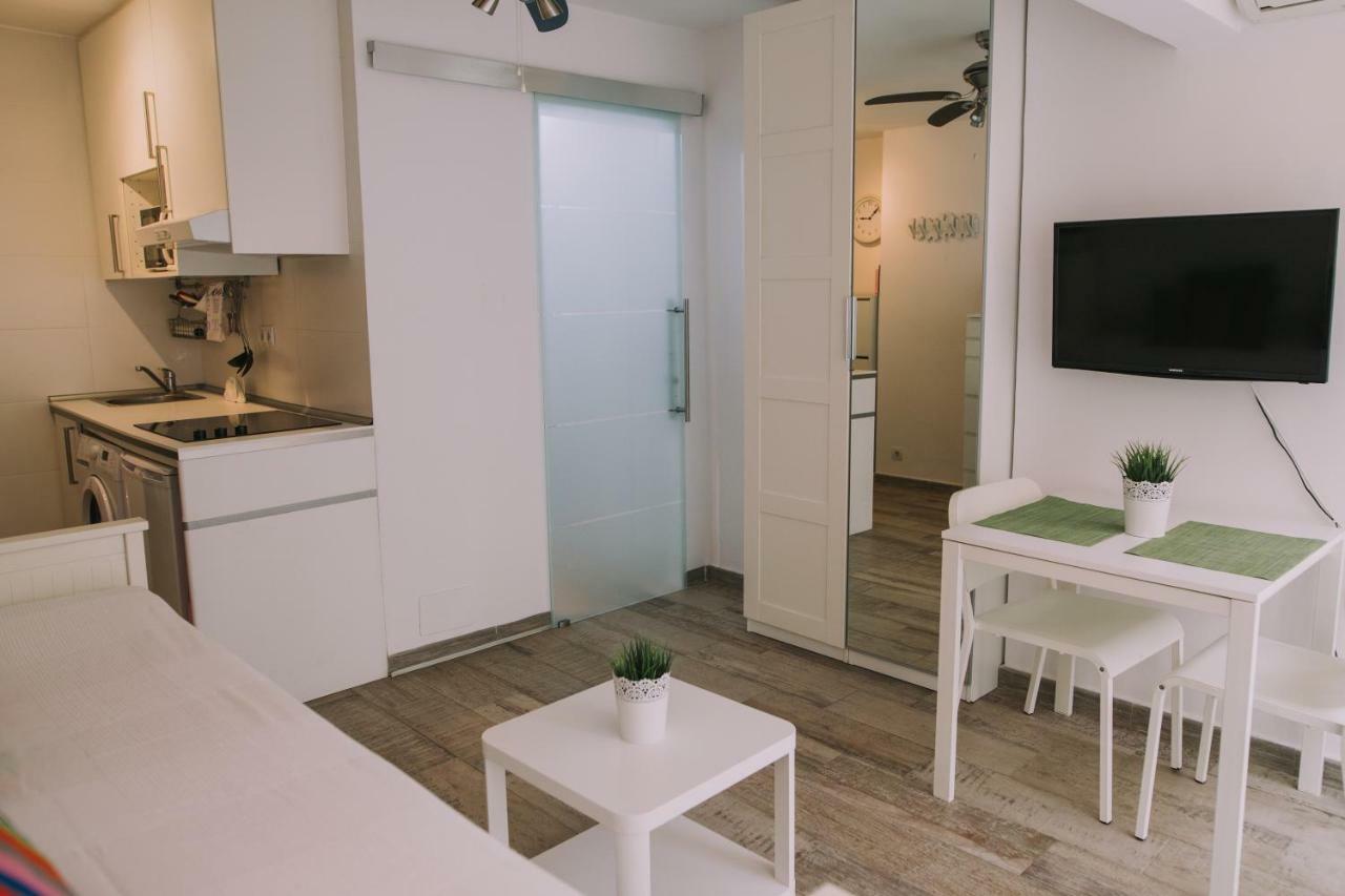Apartamento Malagueta Playa Малага Екстер'єр фото