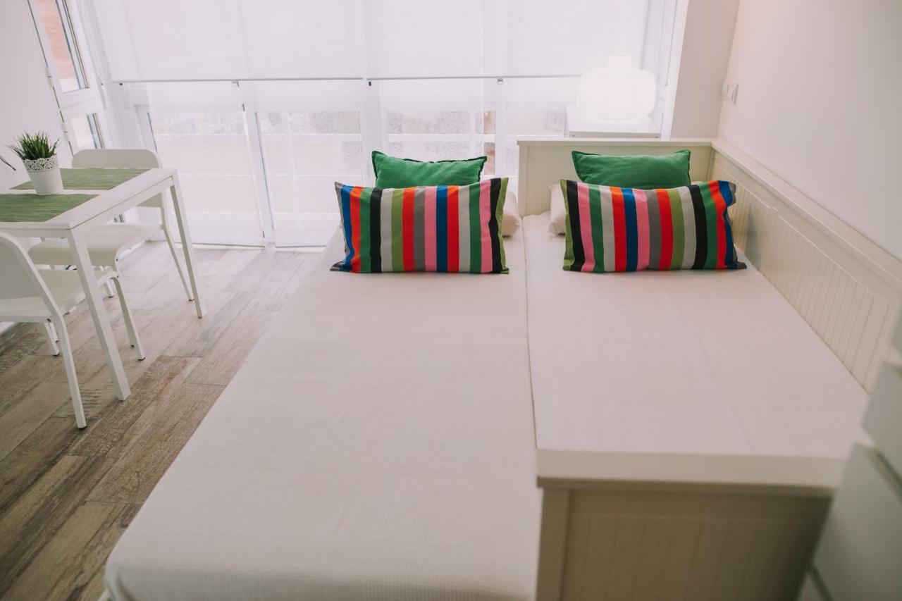 Apartamento Malagueta Playa Малага Екстер'єр фото